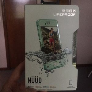NÜÜD Lifeproof case